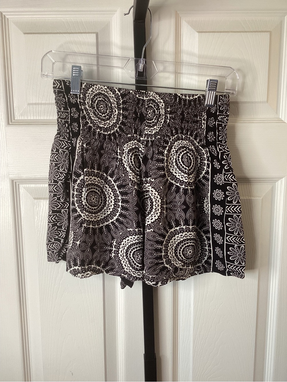 Black & White High-Waist Smocked Shorts, size Small/Medium